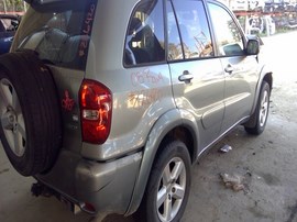 2005 TOYOTA RAV4, SILVER, L MODEL, 2.4L, AT, AWD.  Z26420
